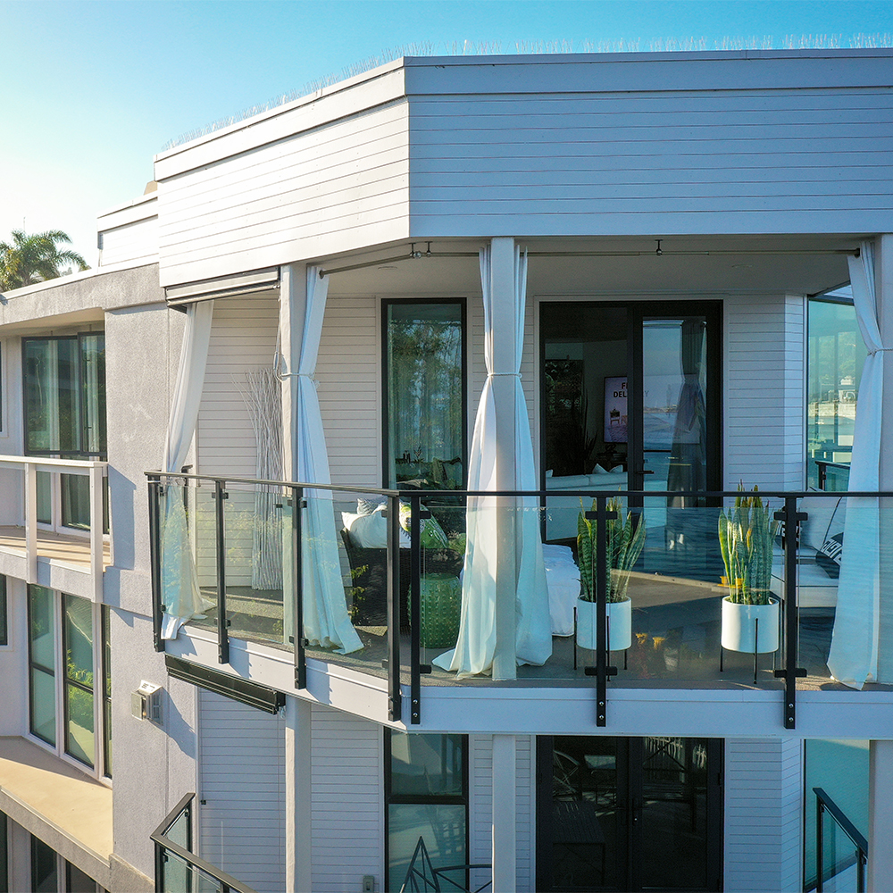 Tempered Glass Railing Systems: Safety & Style Guide